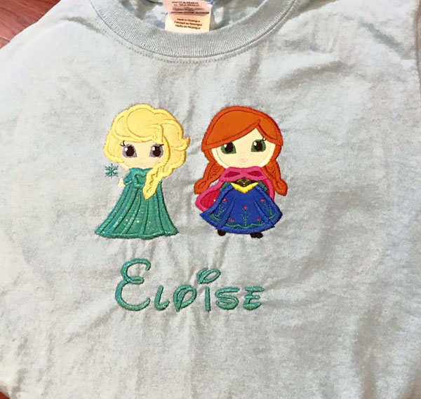 anna_and_elsa_tshirt.jpg