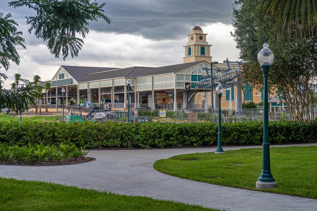 disney-skyliner-construction-caribbean-beach-riviera-15-1068x712.jpg