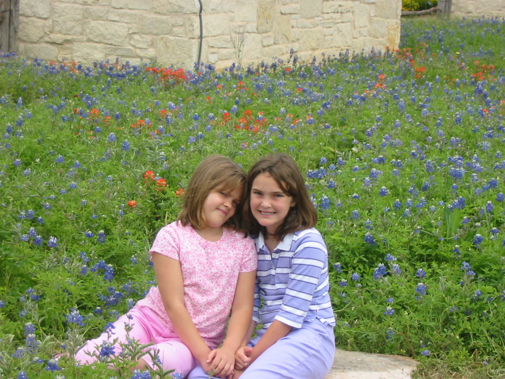 kids_bluebonnets.JPG