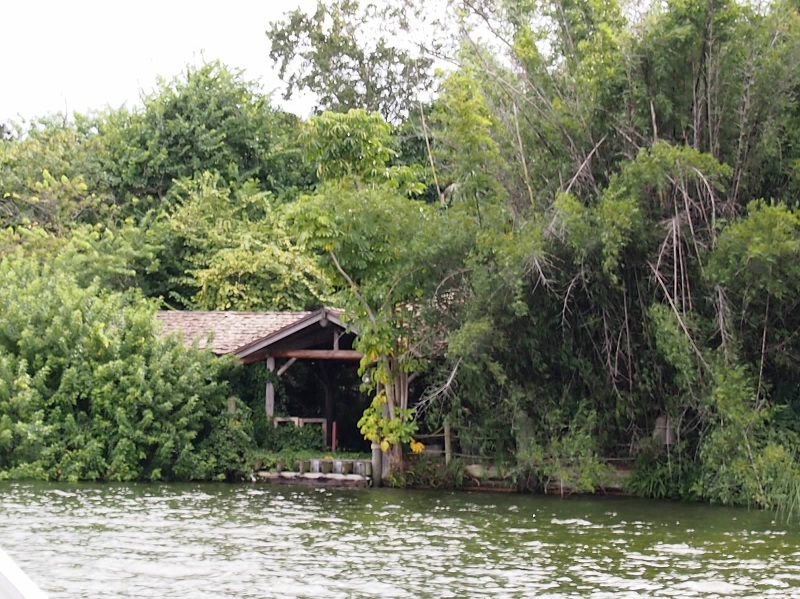 thursday_pontoon_disc_island.jpg