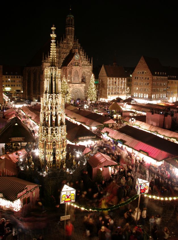 Christkindlesmarkt_nuernberg.jpg