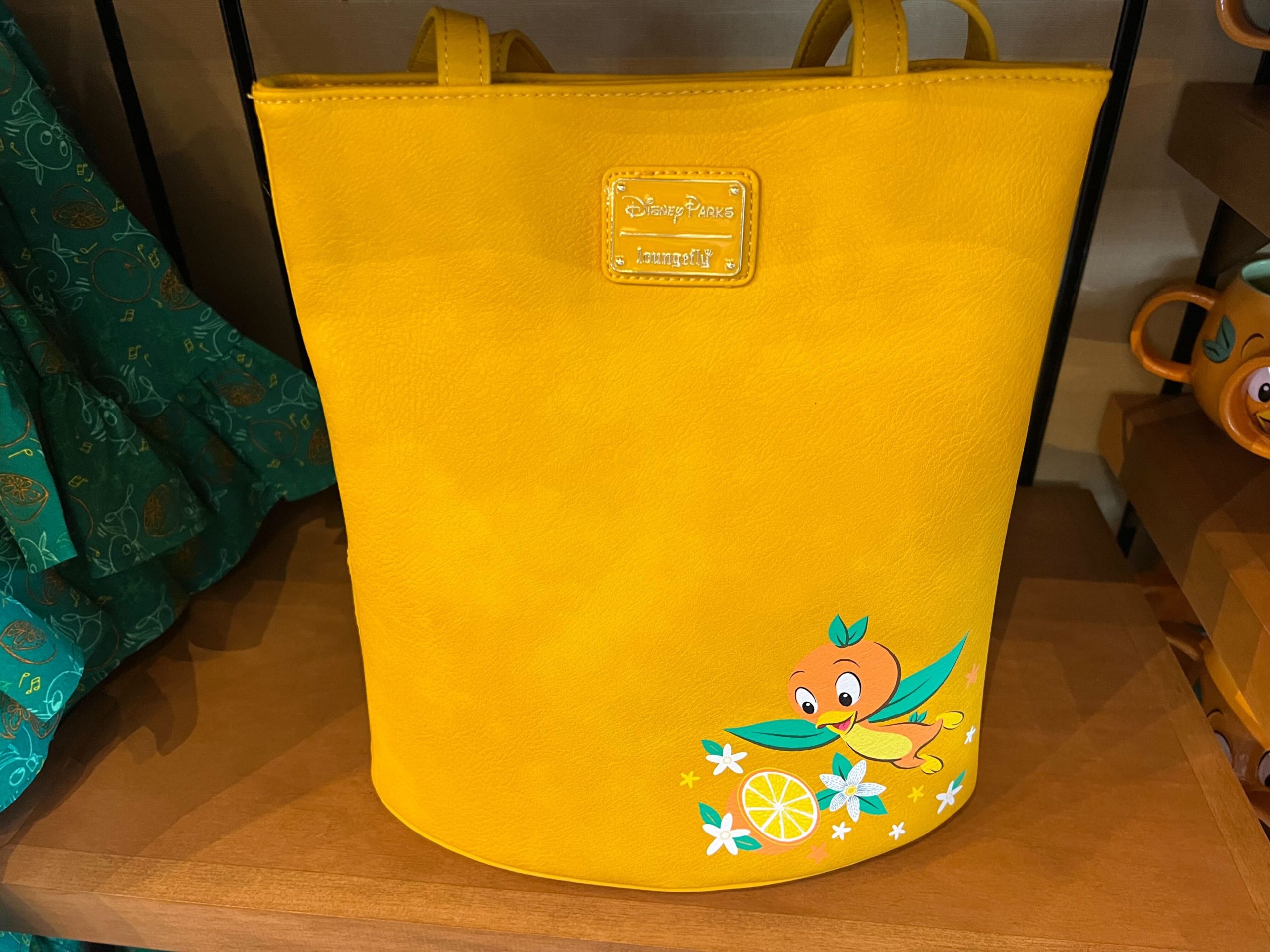 WDW OrangeBirdLoungeflyTote 4 scaled