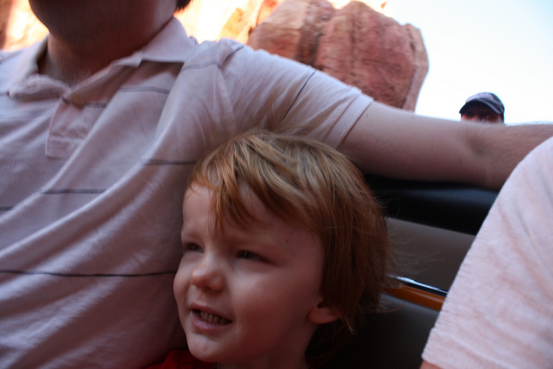1220226650_rEXWV-L.jpg