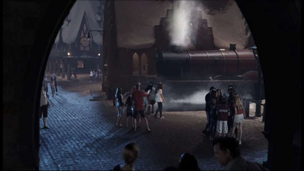 hbpdvdextraswwthemepark.jpg