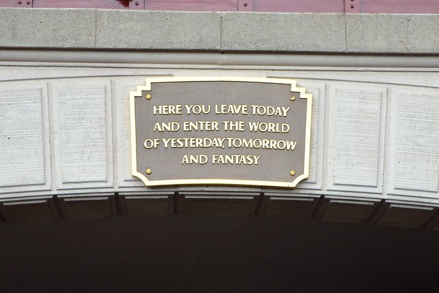 8152045693_185958e828_z.jpg