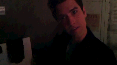 tumblr_lnzsxpZchm1qbri2to1_500.gif