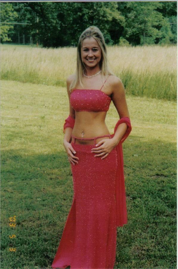 kelly-pickler-prom-dress1.jpg