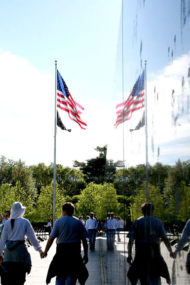 warmemorial-flag.jpg