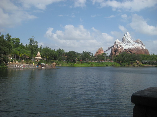 2911681042_977c452704.jpg