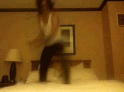 tumblr_lp7zhifvPB1qavg9x.gif