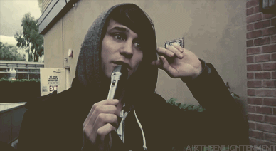 tumblr_lvam2aPFcq1r6weg4o1_400.gif