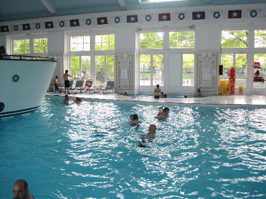 piscine-tres-chouette.jpg