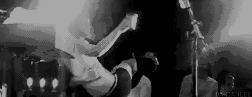 tumblr_lnn5b1ezjz1qzg0ego1_500.gif