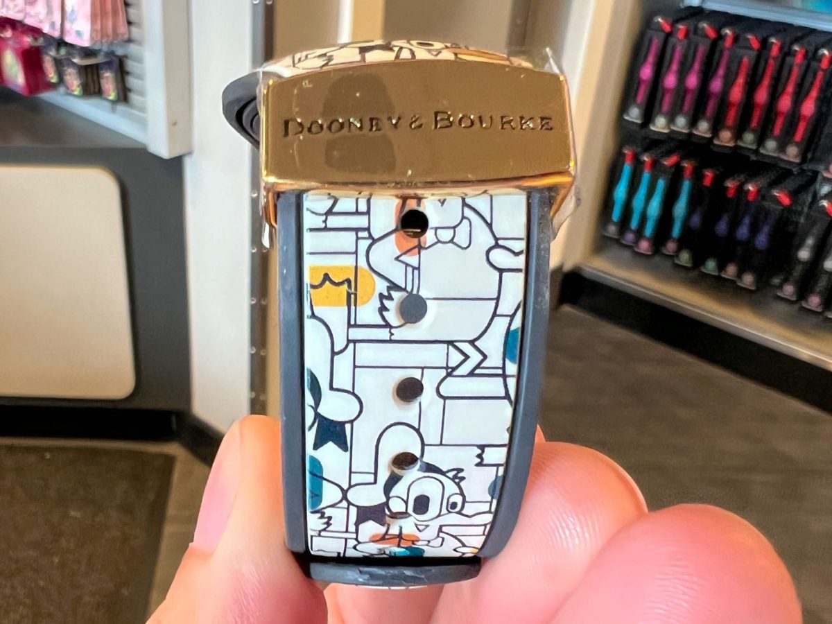 dooney and bourke magicband 11