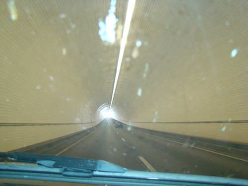 2489126799_574e790425.jpg