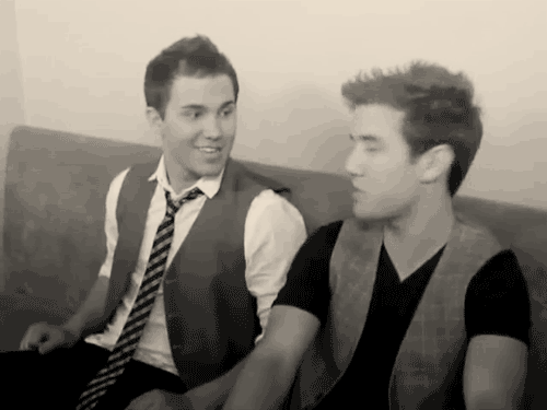 tumblr_lu3x0sCrYD1qeivwzo2_r1_500.gif