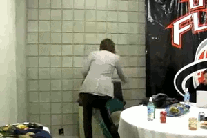 tumblr_lpbph5oGP21qavg9x.gif