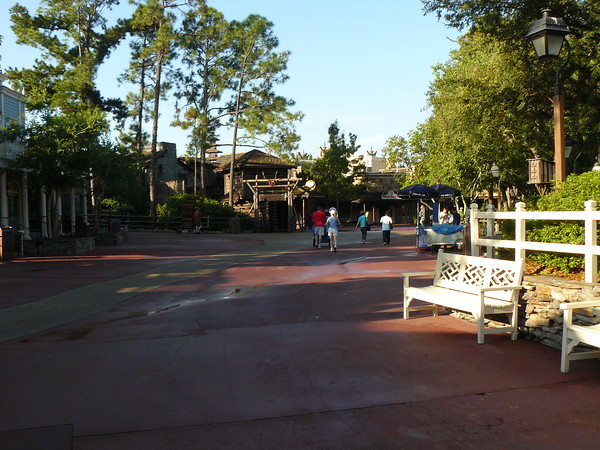 256436318_QCCNs-M.jpg