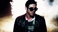 tumblr_lt4lsnW50J1qczzx9o3_250.gif