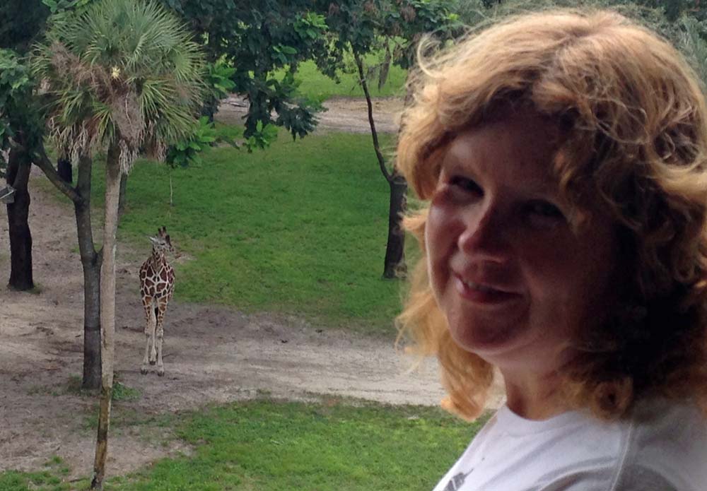 kelliandgiraffe.JPG