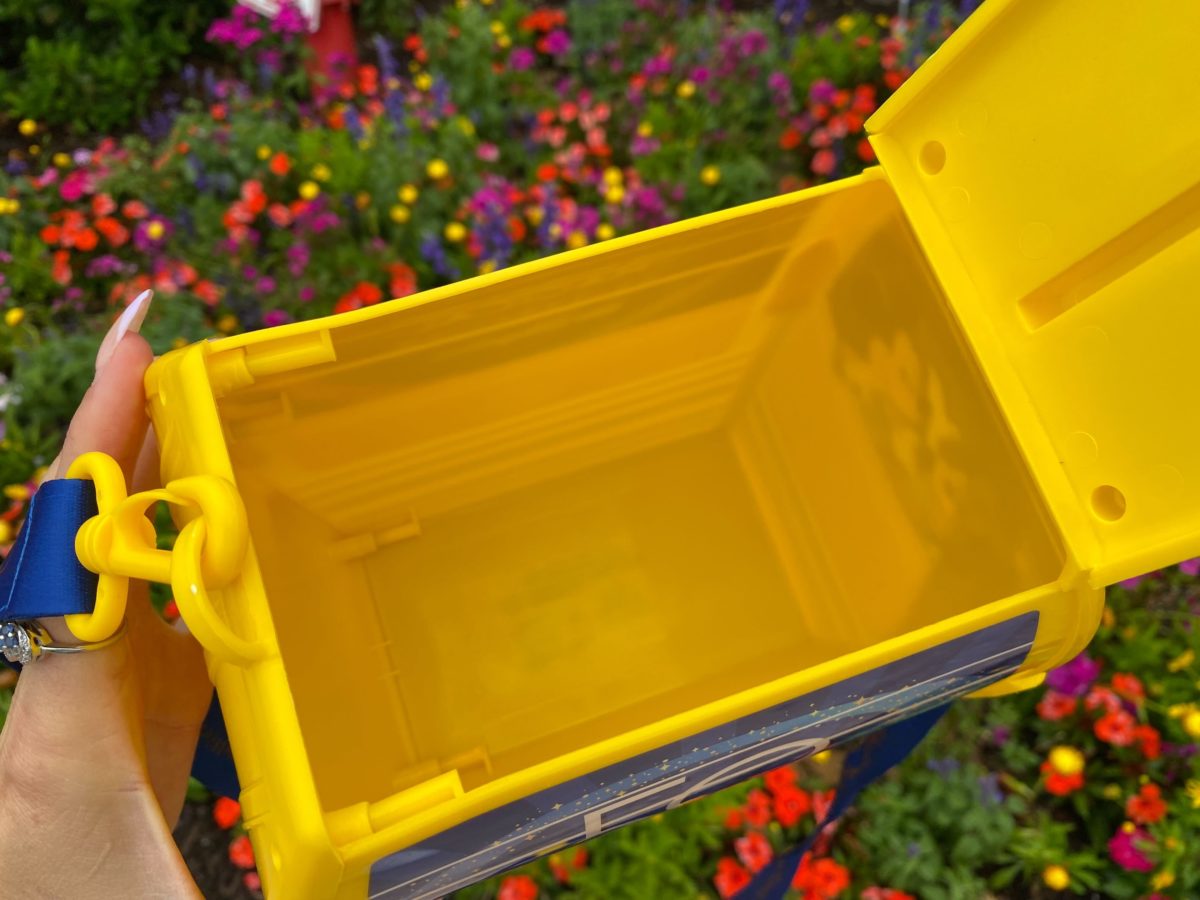 skyliner-popcorn-bucket-11-1200x900.jpg