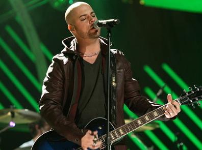 top_10_american_idol_performances_chris_daughtry.jpg