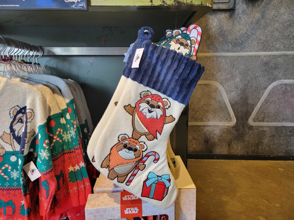 star wars holiday merch dl 2022 091203
