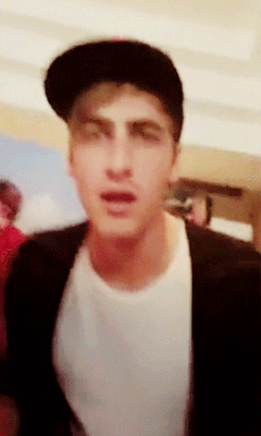 tumblr_lsebfm0KfI1qeeagco1_250.gif