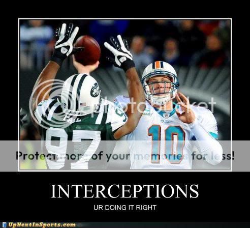 funny-sports-pictures-interceptions1.jpg