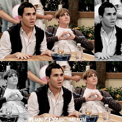 tumblr_lg80648cHR1qchy36o1_500.png