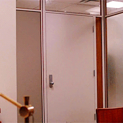 tumblr_mmgehzJyVi1qad2ozo1_250.gif