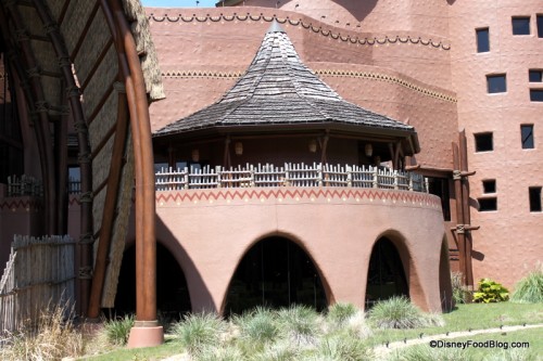 Outside-of-Sanaa-500x333.jpg