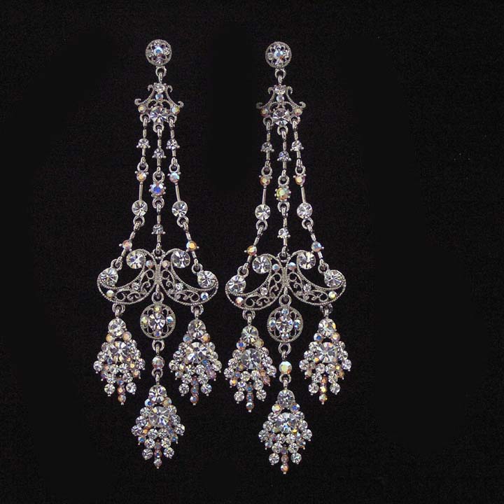 chandelier_leverback_diamondearrings.jpg