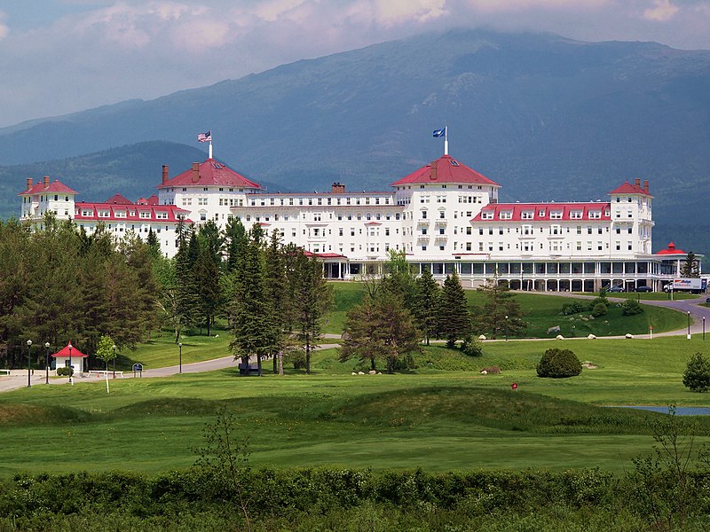 800px-Mt._Washington_Hotel.jpg