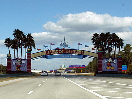 disney-world-plaza.jpg