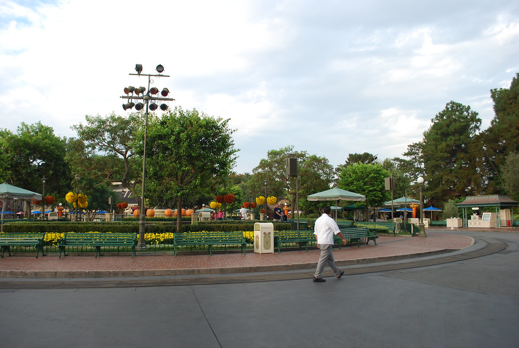 5044177877_d017ca1853_b.jpg