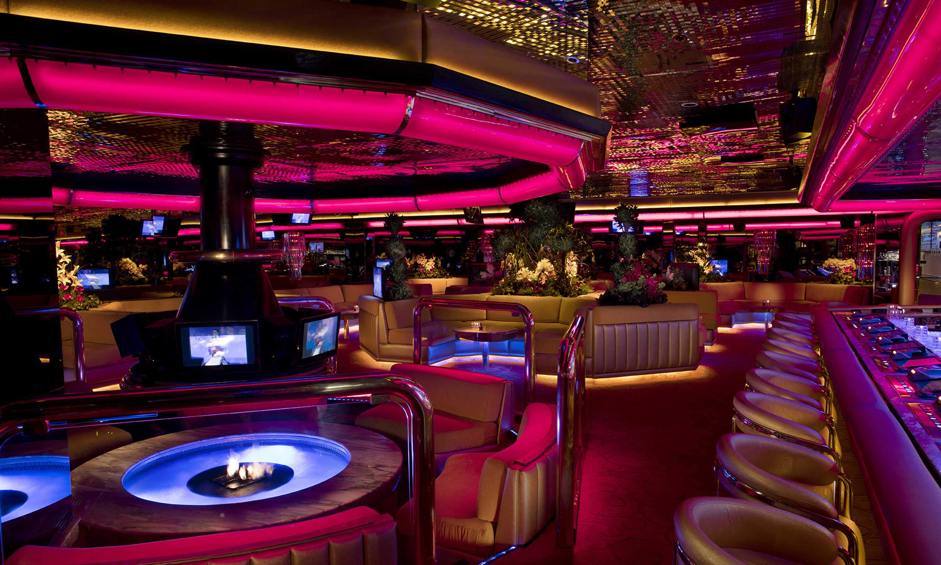 loungesfireside-0.jpg