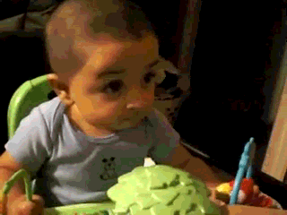 Baby-Shakes-Its-Disapproving-Head-Like-Crazy.gif