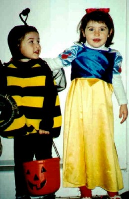 snowhitebee.jpg