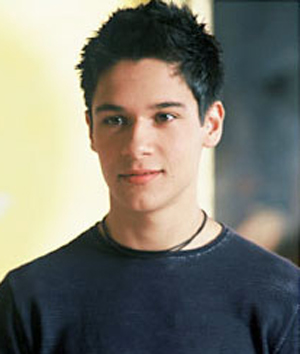 14952_OliverJames1-300.jpg