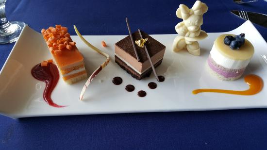 sunday-brunch-dessert.jpg
