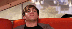 tumblr_lov0h0VT9N1qe180do1_250.gif