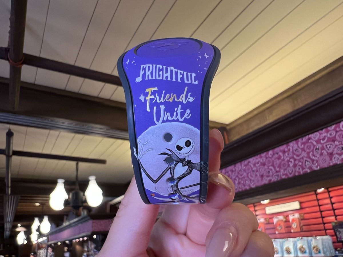villains spelltacular magicband 12