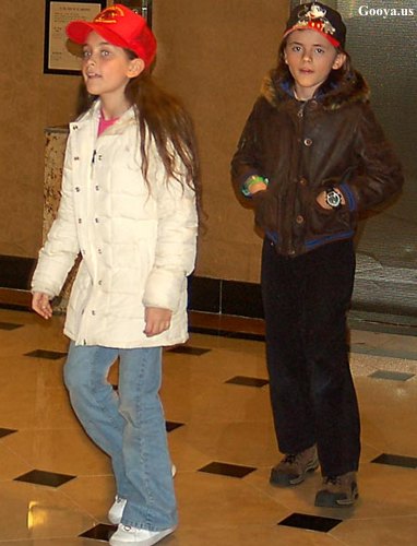 michael_jackson_children_1.jpg