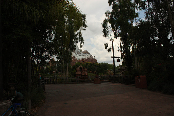 600816534_YVBC9-M.jpg