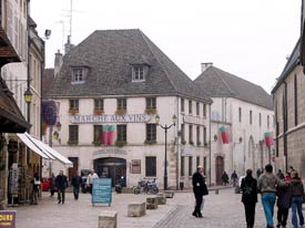 plan_france_beaune_marche_aux_vins_p1000128.jpg