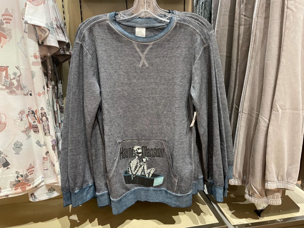 haunted mansion mummy long sleeved shirt 4