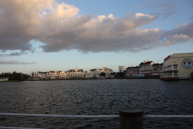 1211991456_ECXv9-L.jpg