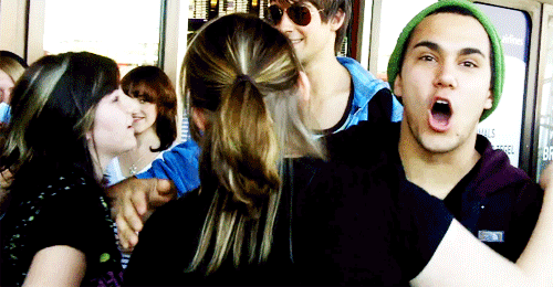 tumblr_llsgwnKirT1qeeagco1_500.gif