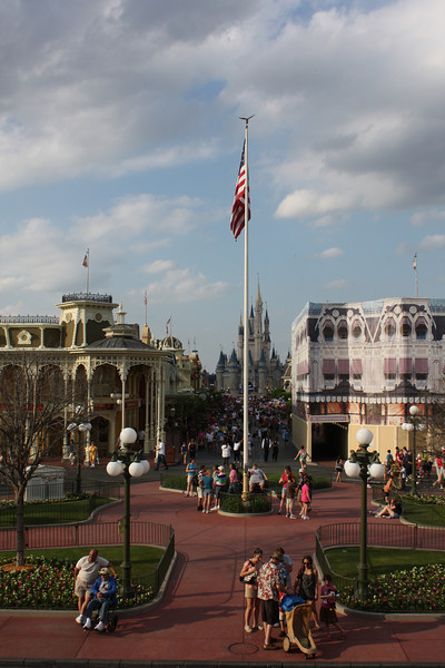 1220565128_nTzRd-L.jpg